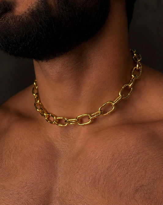 Choker Amir