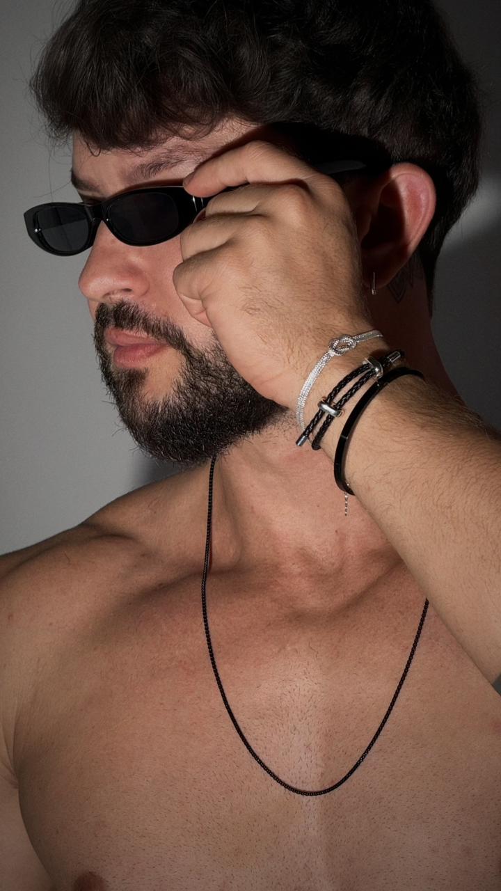 Kit Diego Kennedy