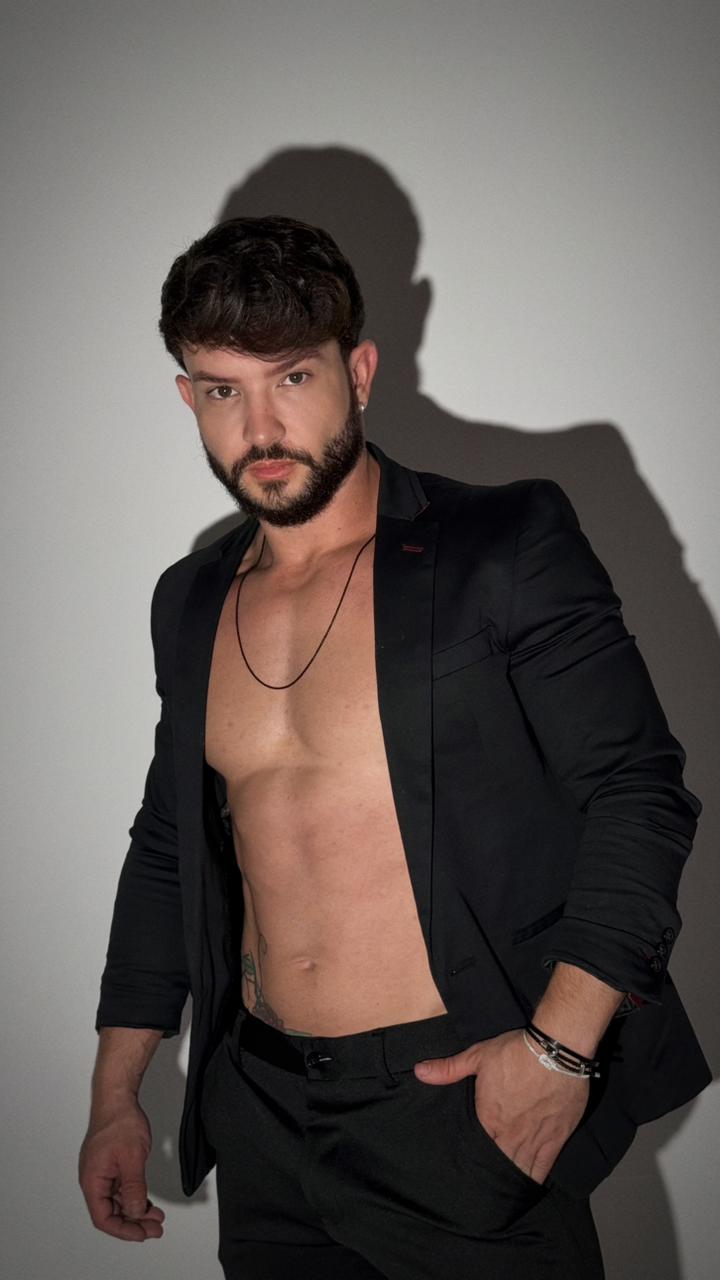 Kit Diego Kennedy