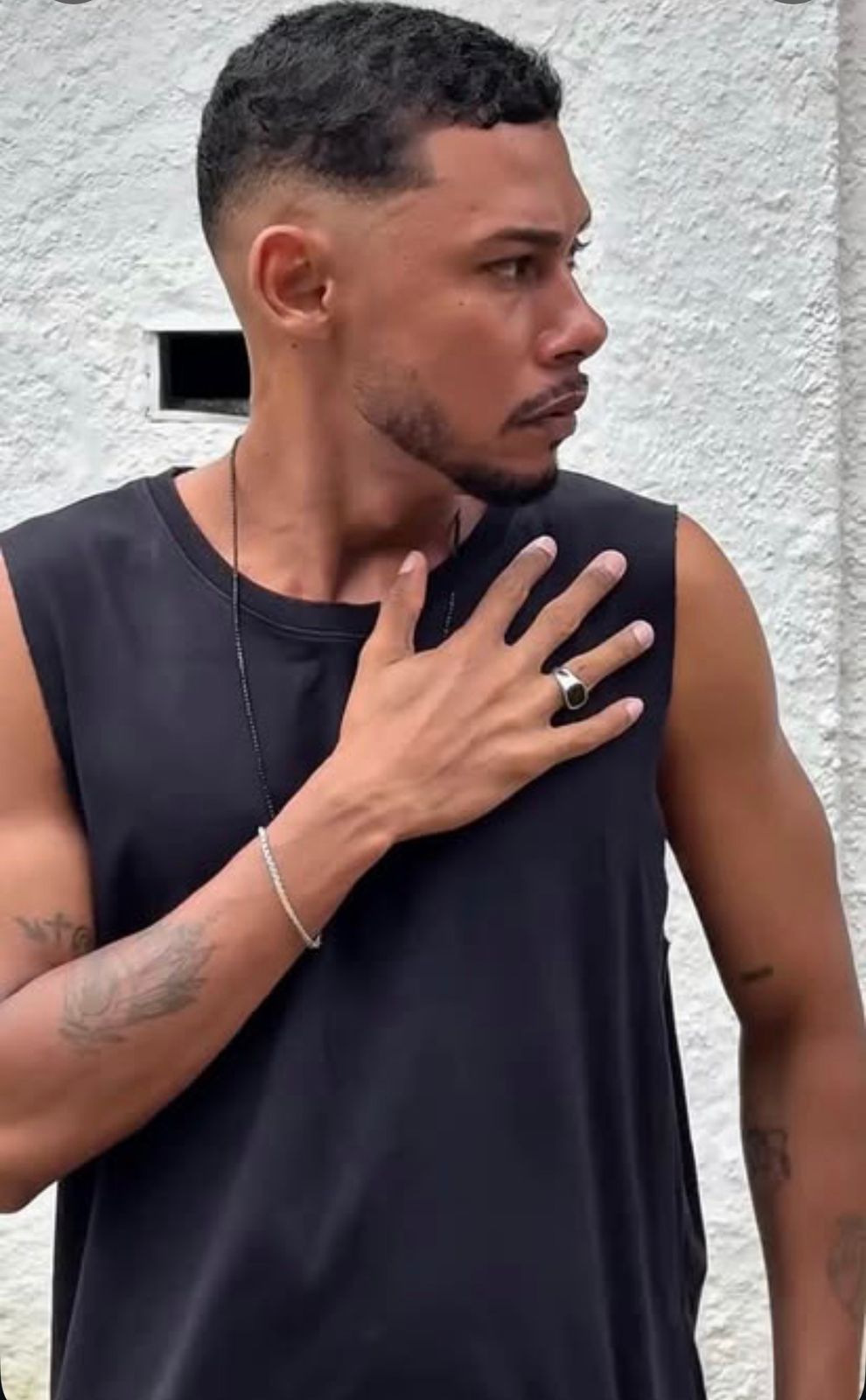 Kit Elias Clemente